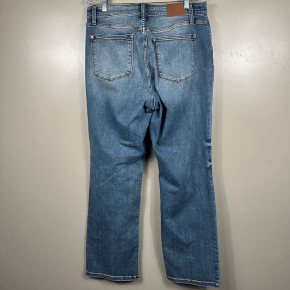 Judy Blue High Waist Dad Jean in Blue Wash Size 16W - Picture 4 of 8